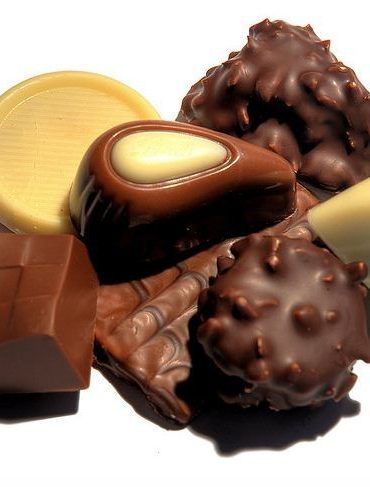 Al chocolate se le considera una “droga del amor” natural