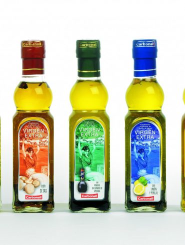 Aceites con condimentos Carbonell (1)