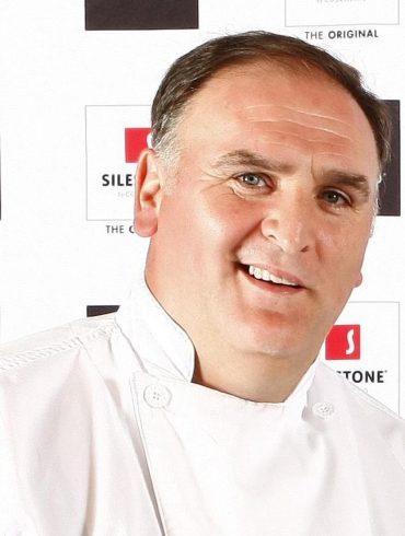 José Andrés Outstanding Chef Award